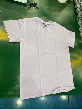 Unisex gildan tees NWOT